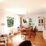 Holiday home *koggenhues* *
